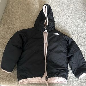 North face Puffer jacket girls size 4/5